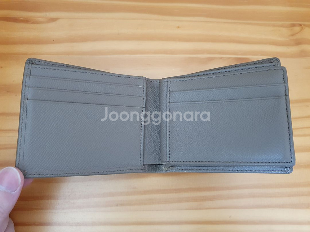 매니퀸 반지갑 타이가 / 라이트 브라운--1