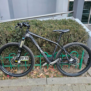 첼로 XC30 650B 17인치판매합니다.