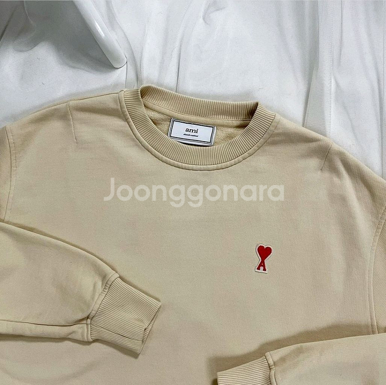 아미 크롭 스몰로고 맨투맨 스웻 셔츠--2