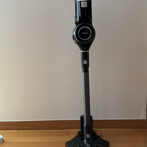 쿠쿠 CUCKOO 무선 파워청소기 버큠 무선청소 로봇