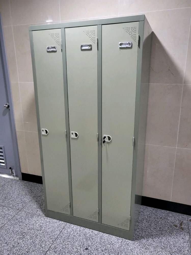 파티션 책상 의자 서랍 회의용테이블 원형탁자 책장 수납장 철재옷장 철재캐비넷 포밍탁자 접이식탁자 이미지