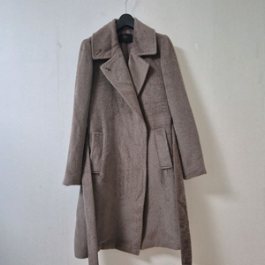 지고트 수리알파카 벨티드 코트