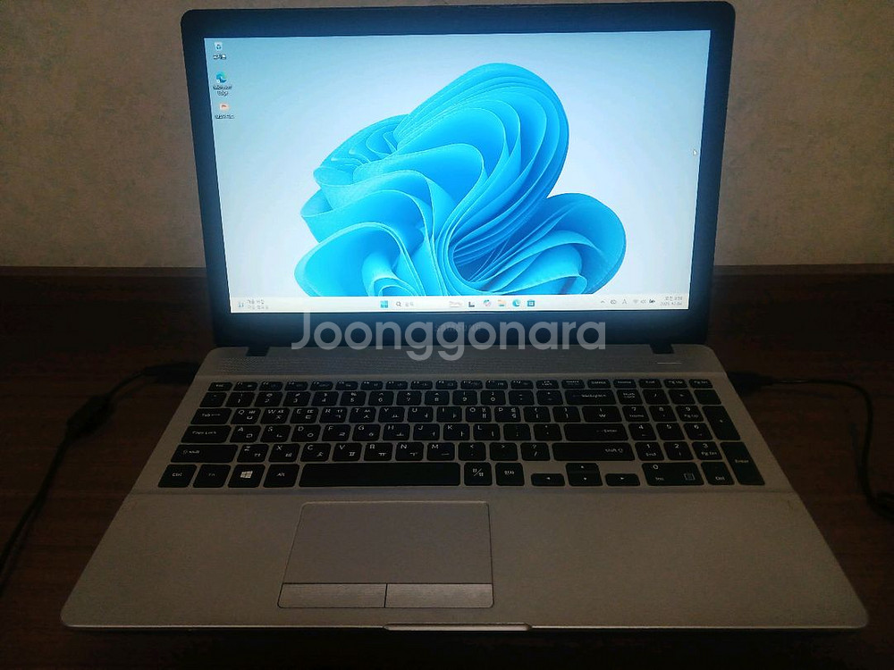 업무용으로 쓸만한 15.6인지 i5 삼성노트북.--0