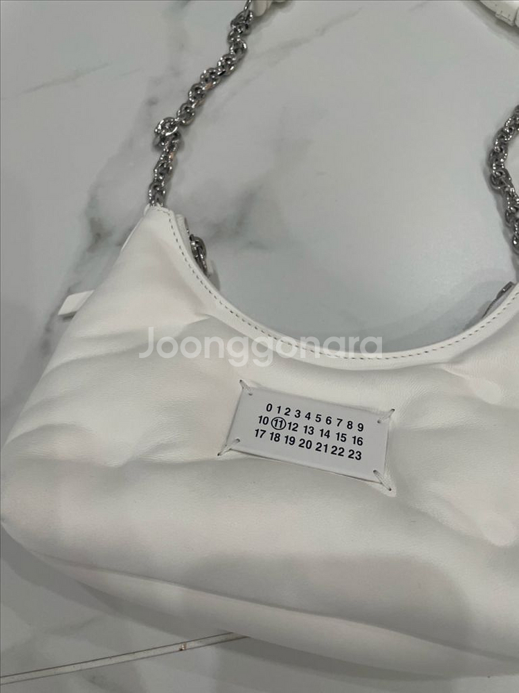 [공홈/정품] 메종마르지엘라 글램슬램 호보 마이크로 화이트--4