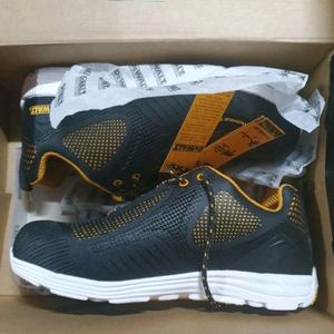 디월트 안전화 275사이즈 .작업화 새제품