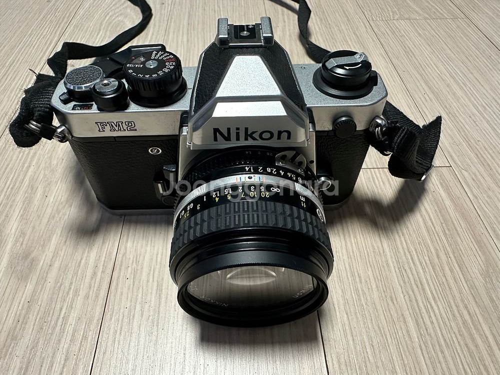 니콘 FM2 수동카메라 50.4 단렌즈 셋트 판매합니다--0