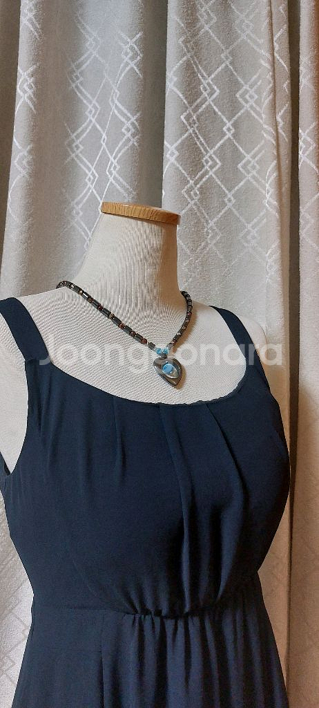 4300원 물티슈 드려요 원피스 거의 새거예--1