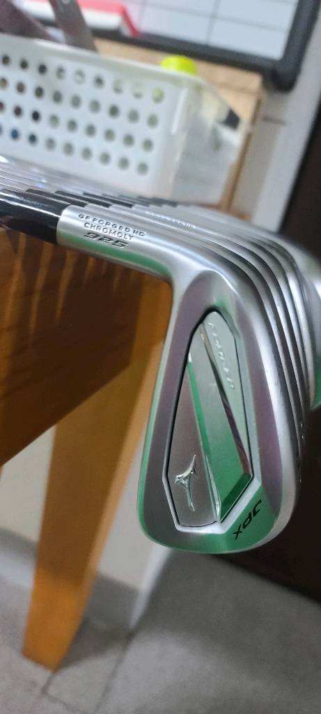 미즈노 jpx 925 좌타 8아이언 이미지