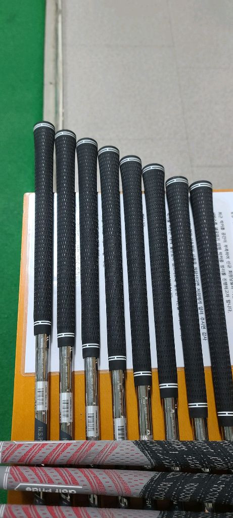 미즈노 jpx 925 좌타 8아이언 이미지