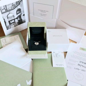 반클리프 기요세 빈티지 화이트골드 목걸이