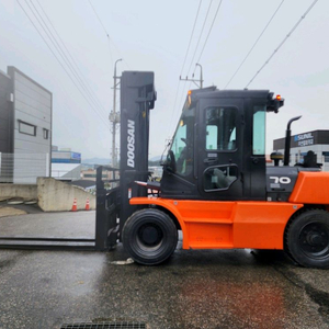 중고 [두산] 10년식 7톤 3단 디젤 지게차 이미지