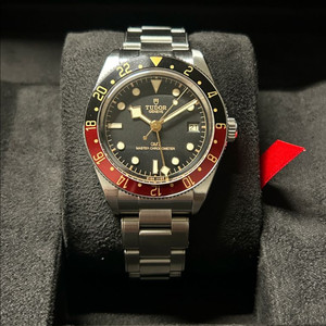 튜더 블랙베이 Black bay 58 GMT 새제품 팝니다