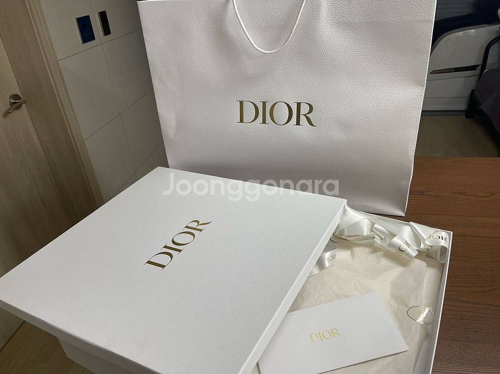 디올 북토트백 미디움--1