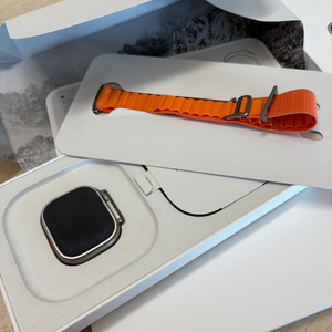 애플워치 울트라 1세대 42만에 팝니다