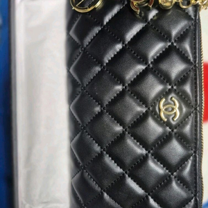 샤넬 퀼팅 체인클러치 새상품