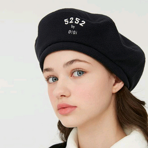 오아이오아이 oioi 리버시블 플리스 베레모 캉골 바잘 뉴스보이캡