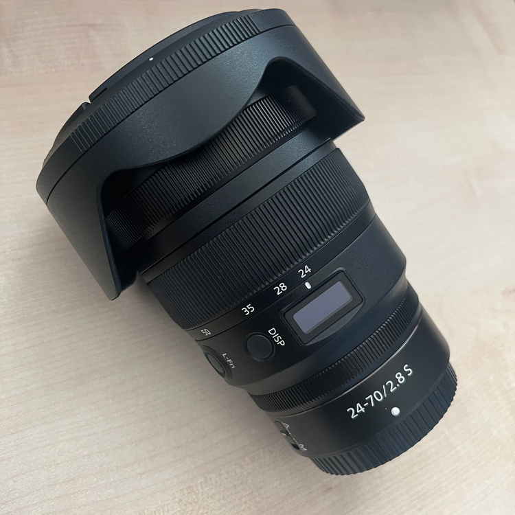 니콘 NIKKOR Z 24-70mm f/2.8 S 풀박스 이미지