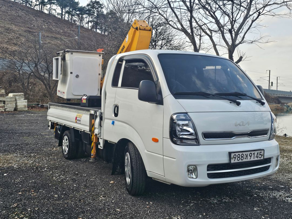 봉고3 동해950바가지차 22년식 1톤고소작업차--1