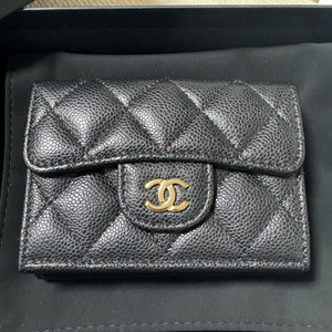 샤넬 클래식 캐비어 3단지갑 내장칩