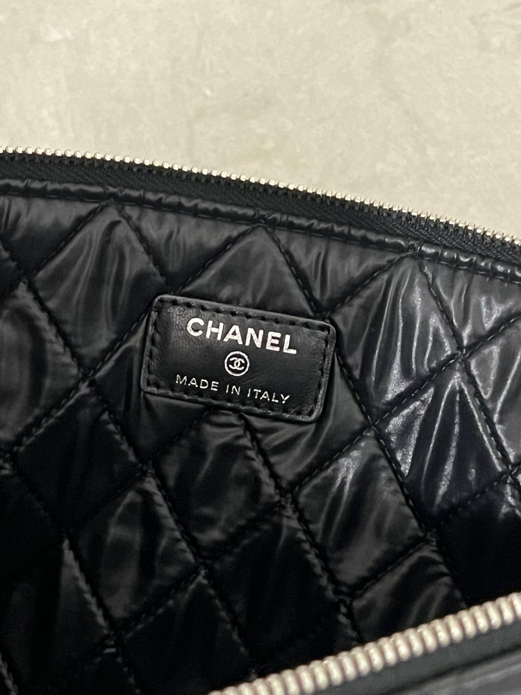 샤넬 클래식 라지 클러치 파우치 램스킨 블랙 은장 A82552--2