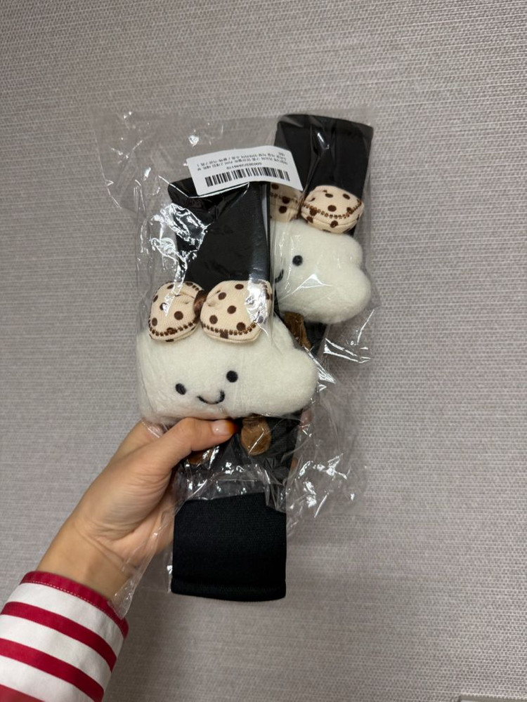 자동차 안전벨트 커버 아망디에 구름 이미지