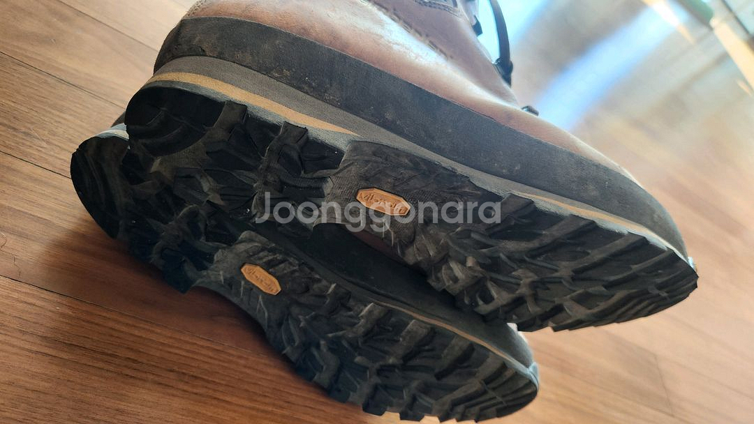 잠발란 등산화 46사이즈--2