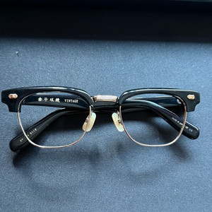 금자안경 kv94 하금테 블랙골드