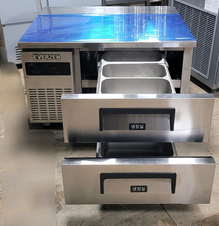 유니크 에버젠 낮은서랍식테이블냉장고900--2