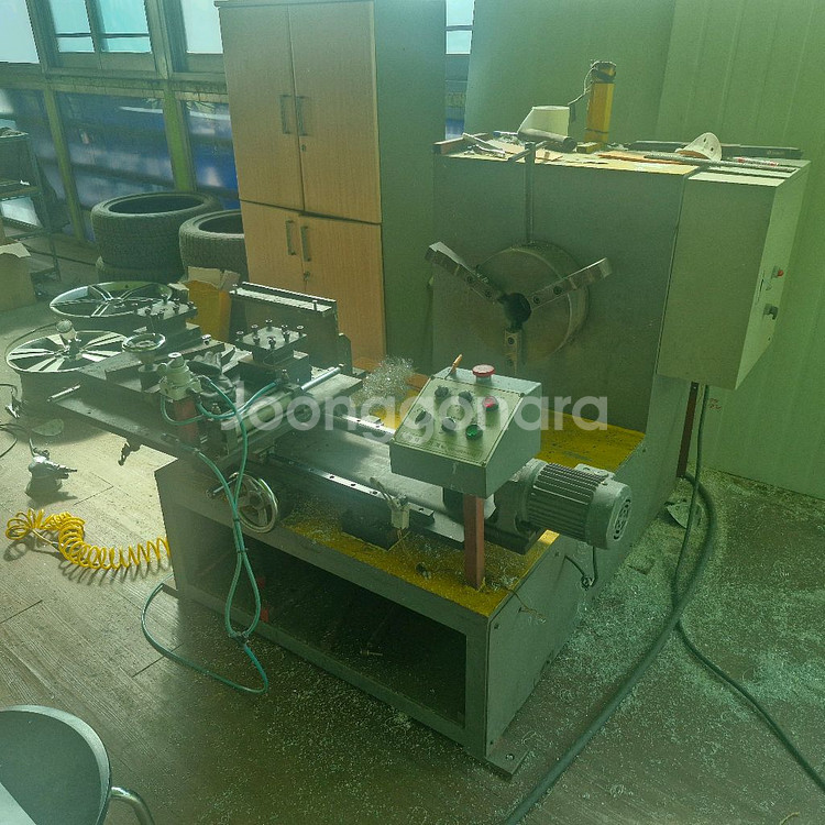 휠복원 수리 장비 일괄 판매합니다 분체도장기 열가마 탈착기 발란서 컷팅기 집진기 콤프레셔--1