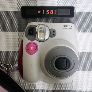 후지 인스탁스 미니 7S 폴라로이드 카메라 케이스포함 이미지