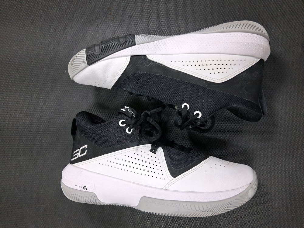 언더아머 SC30 경량가죽농구화 260(정사이즈)--6