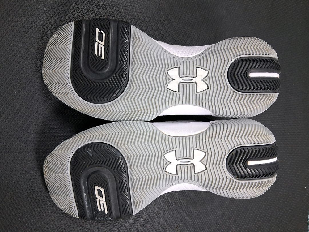 언더아머 SC30 경량가죽농구화 260(정사이즈)--8