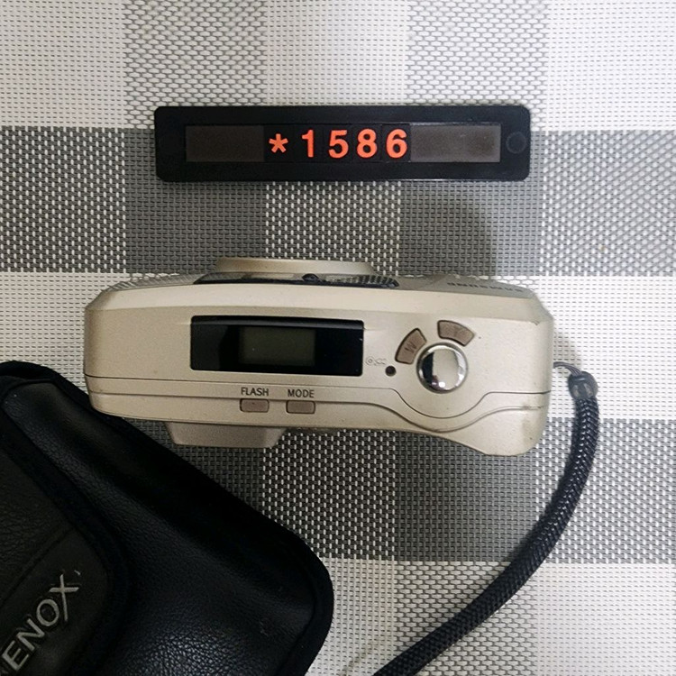 삼성 줌 105 T 필름카메라 파우치포함 이미지