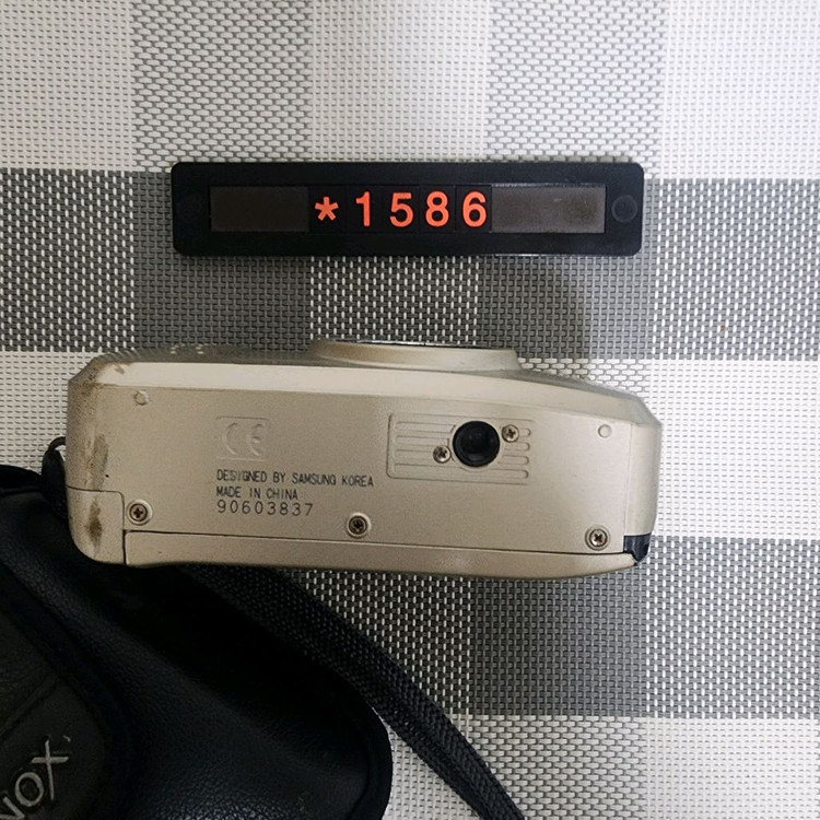 삼성 줌 105 T 필름카메라 파우치포함 이미지