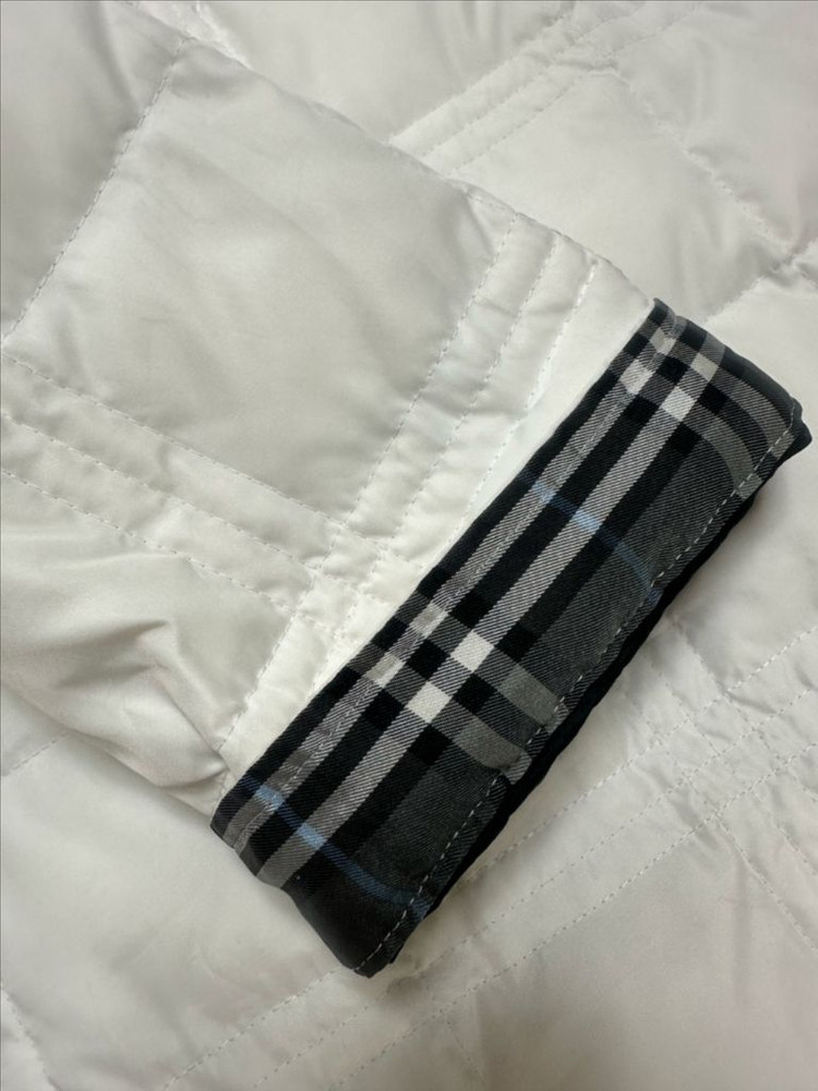 버버리 블랙라벨 남성패딩 라지사이즈팔아요 이미지