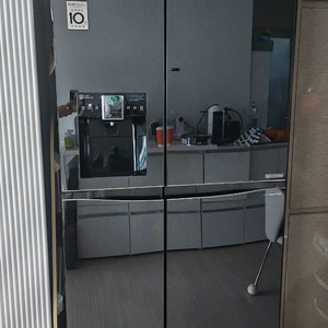 LG디오스 얼음정수기+네스프레소 버츄오 캡슐머신 판매합니다.