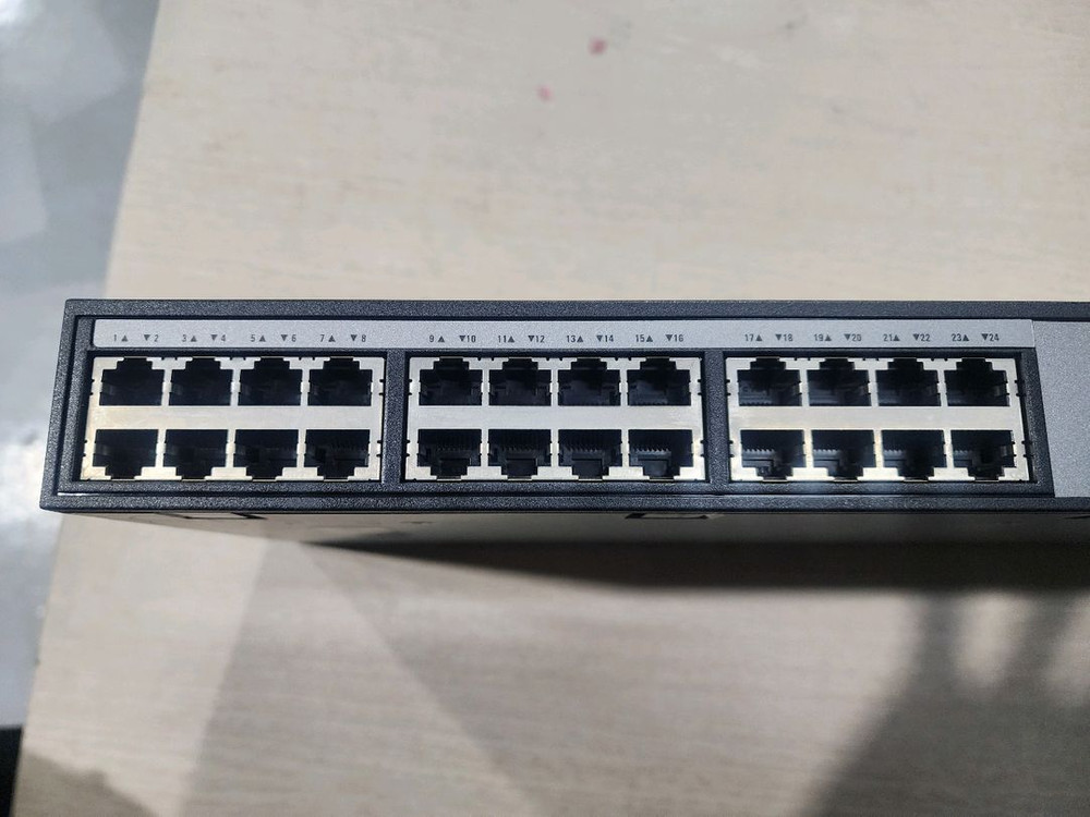 HP OfficeConnect 1420 스위칭허브--1