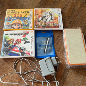 2DS xl + 케이스 + 충전기 + 여분펜 + 소프트3