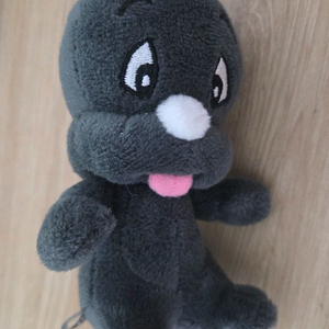 둘리 X 다크룸스튜디오 키링 차콜색 새거