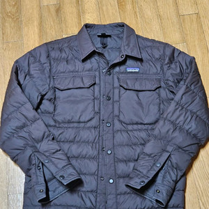 파타고니아 사일런트 경량 패딩 셔츠s 98-100