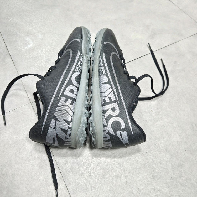 나이키 머큐리얼 베이퍼 13TF 픗살화 255 이미지