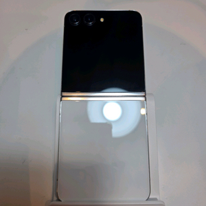 자급제 갤럭시z플립5 512 크림 판매해요