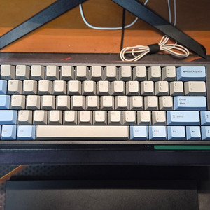 레오폴드 FC660M PD 흑축 기계식 키보드 팝니다.