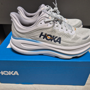 호카 본디9 스타더스트 런닝화 코스믹 그레이 (275)