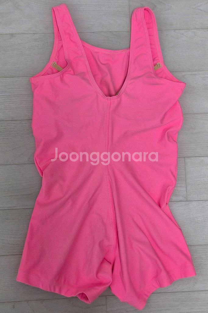 아레나 여아 수영복 85사이즈 내놓습니다.--1