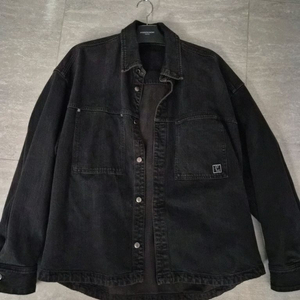 우영미 25fw 포켓 디테일 데님 셔츠