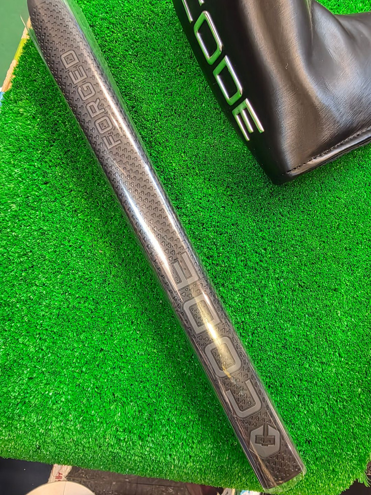 YES CODE 연철단조 01번 엔서타입 퍼터 새상품 파격처분 이미지