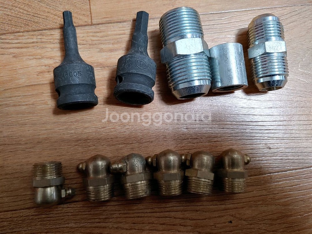 각종 니플,소켓 전부 10000원에 팝니다--0