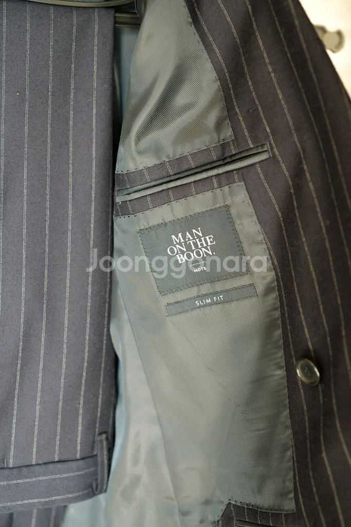 맨온더분 스트라이프 더블 브레스티드 수트 48--2