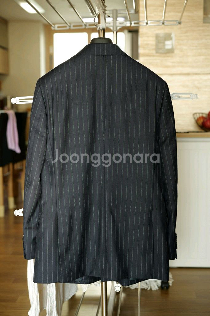 맨온더분 스트라이프 더블 브레스티드 수트 48--4